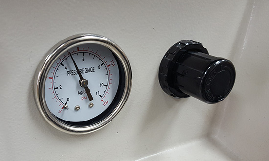 pressure gauge